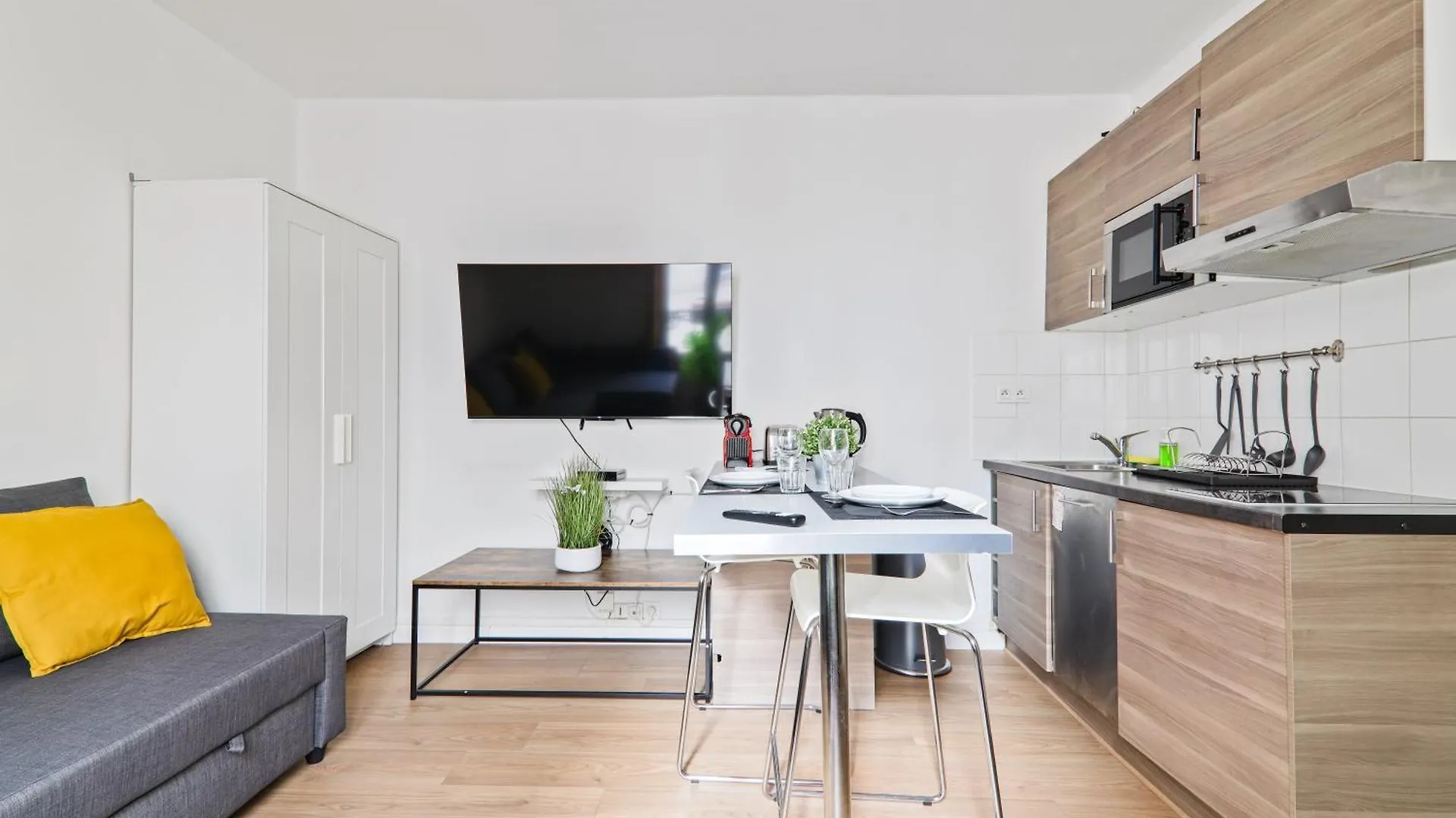 Studio Appartement Quartier Tour Eiffel 10 Free Netflix Paris Apartment